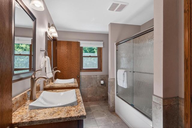 6420 Brandywood Trail, Sun Prairie, WI 53590