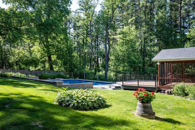 6420 Brandywood Trail, Sun Prairie, WI 53590