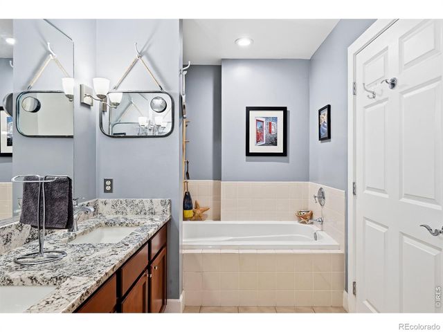 1630 N Clarkson Street 302, Denver, CO 80218