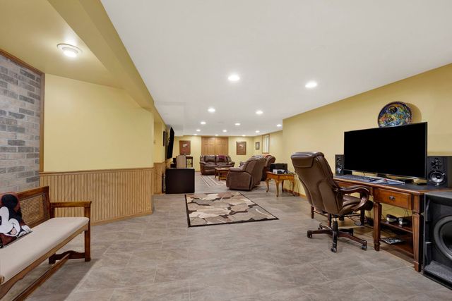 8010 Salvatori Court, Orland Park, IL 60462