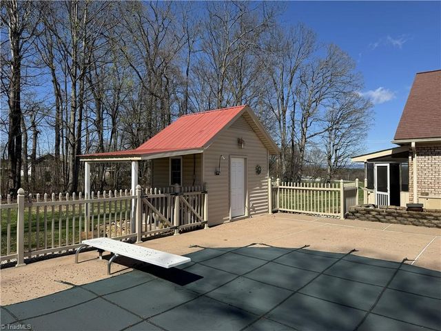 213 Judsville School Road, Dobson, NC 27017