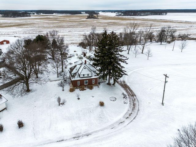 4246 S school Street, Laotto, IN 46763