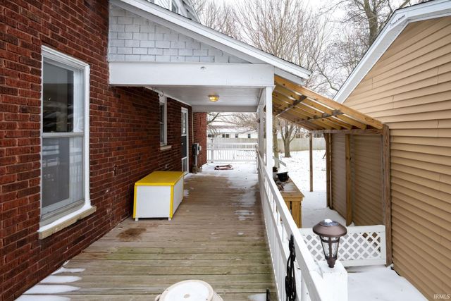 4246 S school Street, Laotto, IN 46763