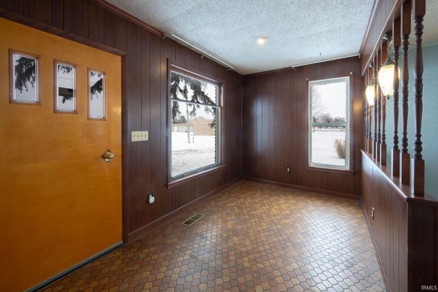 4246 S school Street, Laotto, IN 46763