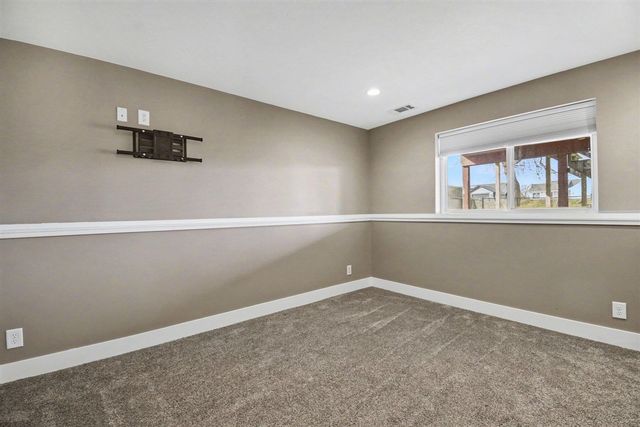 5255 Windfield Drive, Allendale, MI 49401