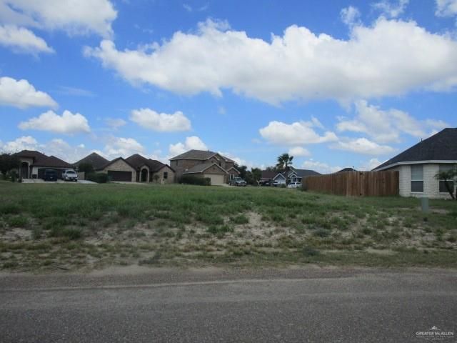 420 N Kika De La Garza Boulevard, La Joya, TX 78560