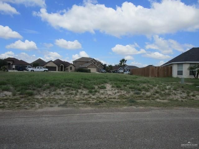420 N Kika De La Garza Boulevard, La Joya, TX 78560