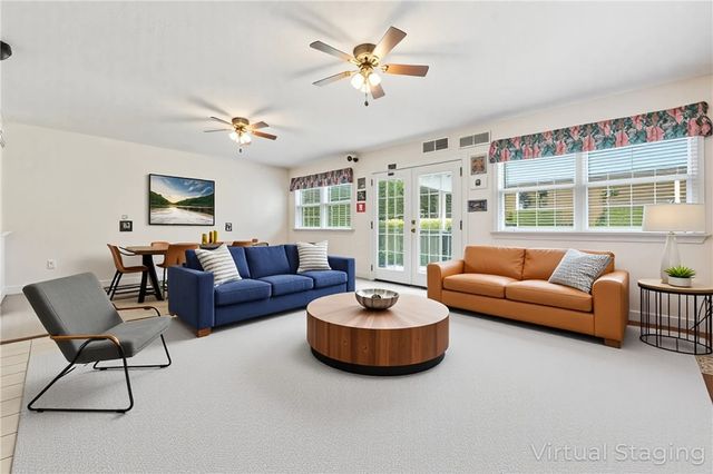 2060 Parkdale Avenue, Hermitage, PA 16148