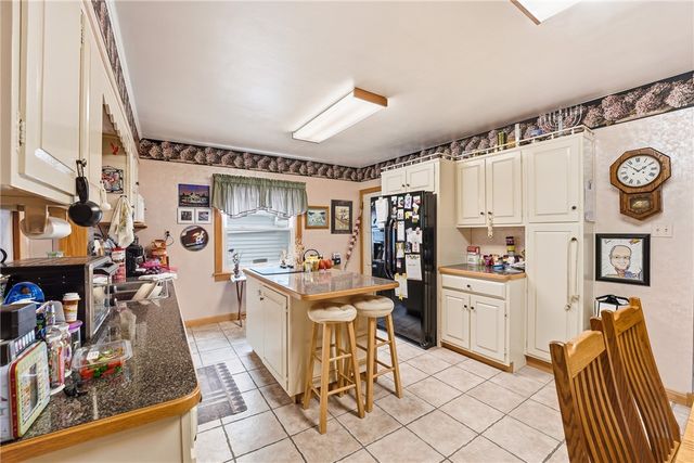 2060 Parkdale Avenue, Hermitage, PA 16148