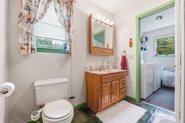 2060 Parkdale Avenue, Hermitage, PA 16148