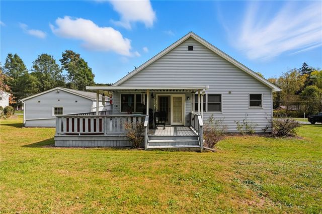 2060 Parkdale Avenue, Hermitage, PA 16148