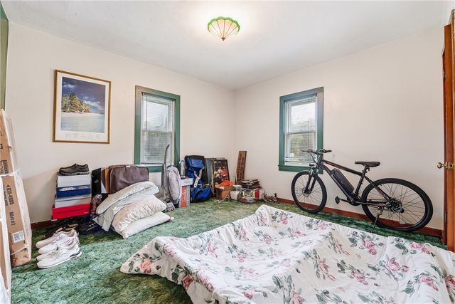 2060 Parkdale Avenue, Hermitage, PA 16148