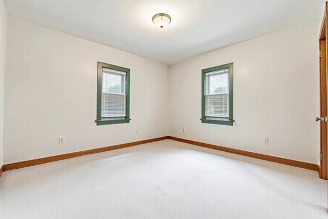 2060 Parkdale Avenue, Hermitage, PA 16148