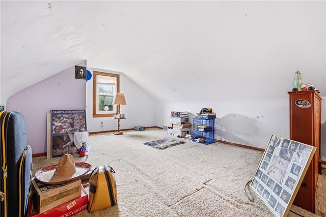 2060 Parkdale Avenue, Hermitage, PA 16148