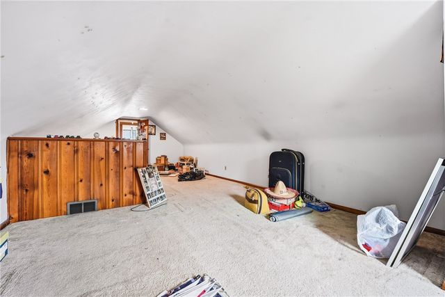 2060 Parkdale Avenue, Hermitage, PA 16148