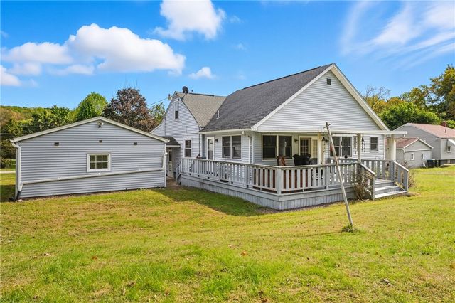 2060 Parkdale Avenue, Hermitage, PA 16148