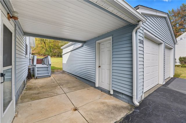 2060 Parkdale Avenue, Hermitage, PA 16148