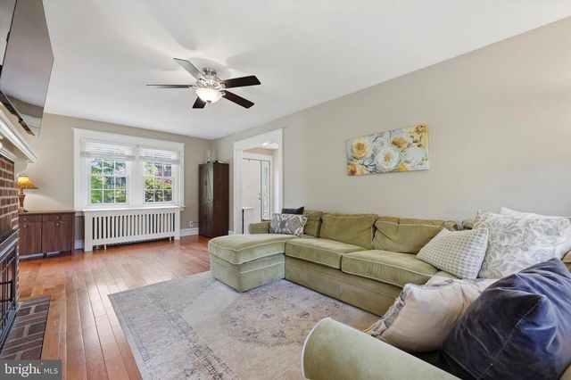 404 CHELTENA AVE, Jenkintown, PA 19046