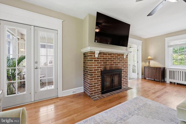 404 CHELTENA AVE, Jenkintown, PA 19046