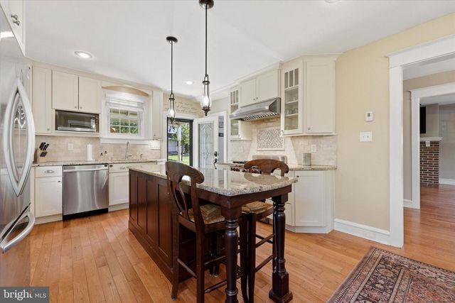 404 CHELTENA AVE, Jenkintown, PA 19046