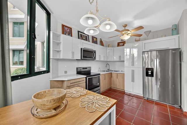 100 StT. EL DORADO CLUB Apt.202, Vega Alta, PR 00692