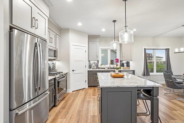 6557 Vista Valley, Windsor, WI 53598