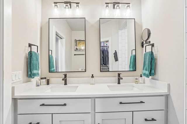 6557 Vista Valley, Windsor, WI 53598