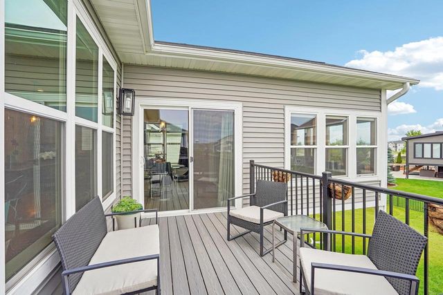 6557 Vista Valley, Windsor, WI 53598