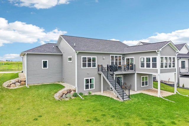 6557 Vista Valley, Windsor, WI 53598