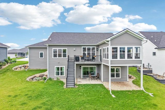 6557 Vista Valley, Windsor, WI 53598