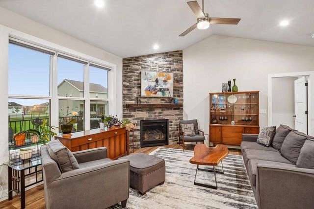 6557 Vista Valley, Windsor, WI 53598