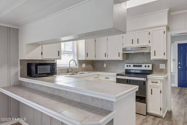 710 S Ave E Street, Crowley, LA 70526