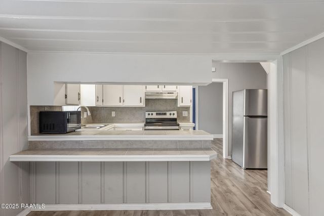 710 S Ave E Street, Crowley, LA 70526