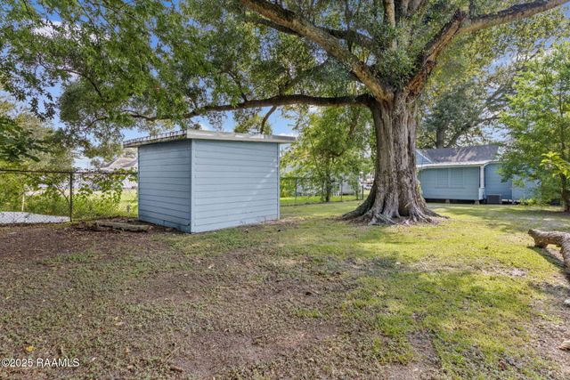 710 S Ave E Street, Crowley, LA 70526