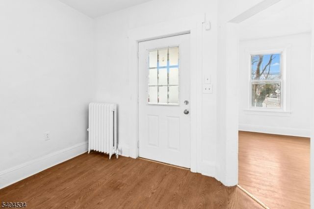 162 W 2nd Ave, Roselle Boro, NJ 07203