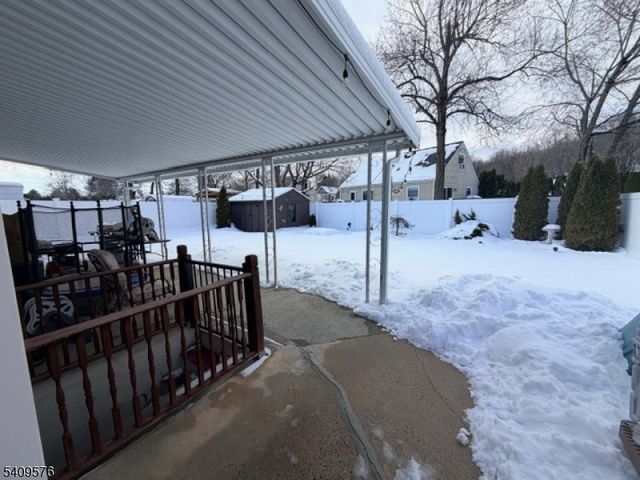 911 Colfax Ave, Pompton Lakes Boro, NJ 07442