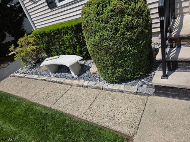 911 Colfax Ave, Pompton Lakes Boro, NJ 07442