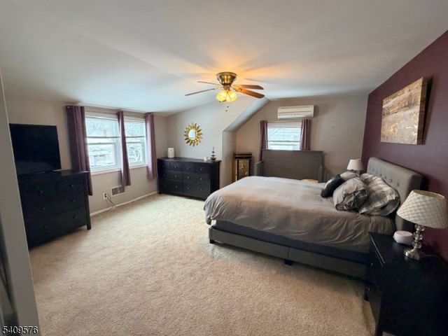 911 Colfax Ave, Pompton Lakes Boro, NJ 07442