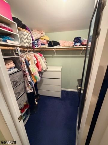 911 Colfax Ave, Pompton Lakes Boro, NJ 07442