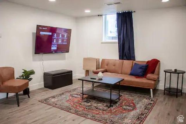 285 E WHITLOCK AVE AVE, South Salt Lake, UT 84115