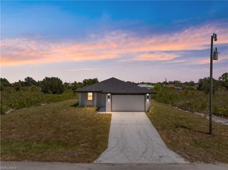 2710 62nd ST W, Lehigh Acres, FL 33971