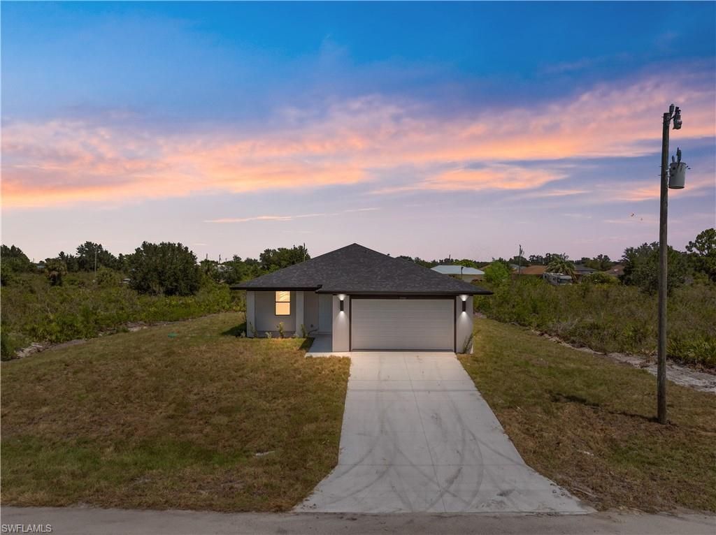 2710 62nd ST W, Lehigh Acres, FL 33971