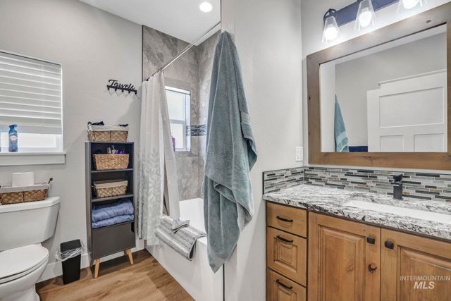 1430 Shelbi St, Twin Falls, ID 83301