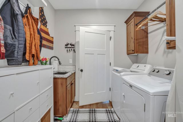 1430 Shelbi St, Twin Falls, ID 83301