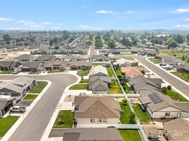 1430 Shelbi St, Twin Falls, ID 83301