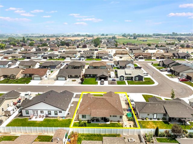 1430 Shelbi St, Twin Falls, ID 83301
