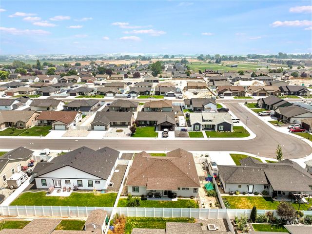 1430 Shelbi St, Twin Falls, ID 83301