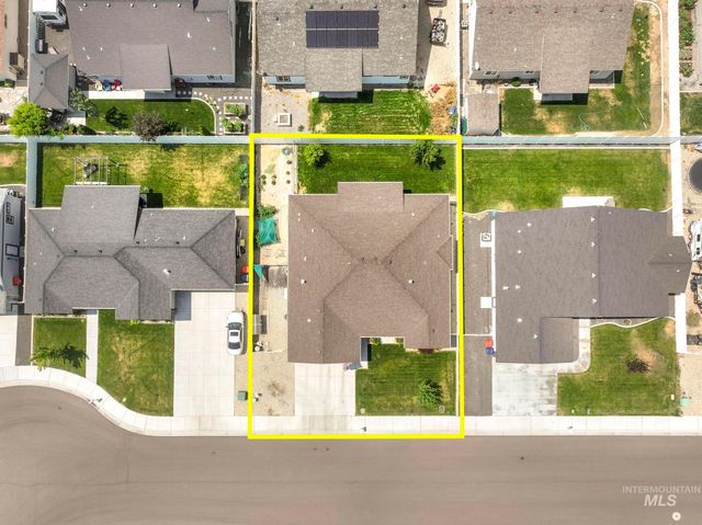 1430 Shelbi St, Twin Falls, ID 83301
