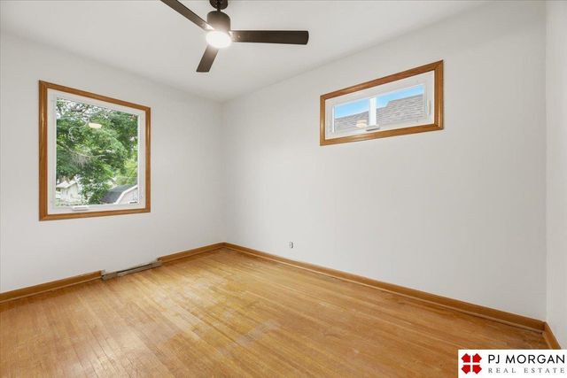 5024 Pierce Street, Omaha, NE 68106