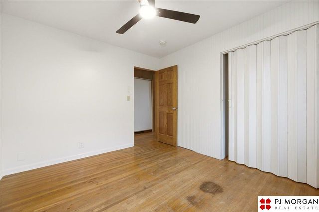 5024 Pierce Street, Omaha, NE 68106